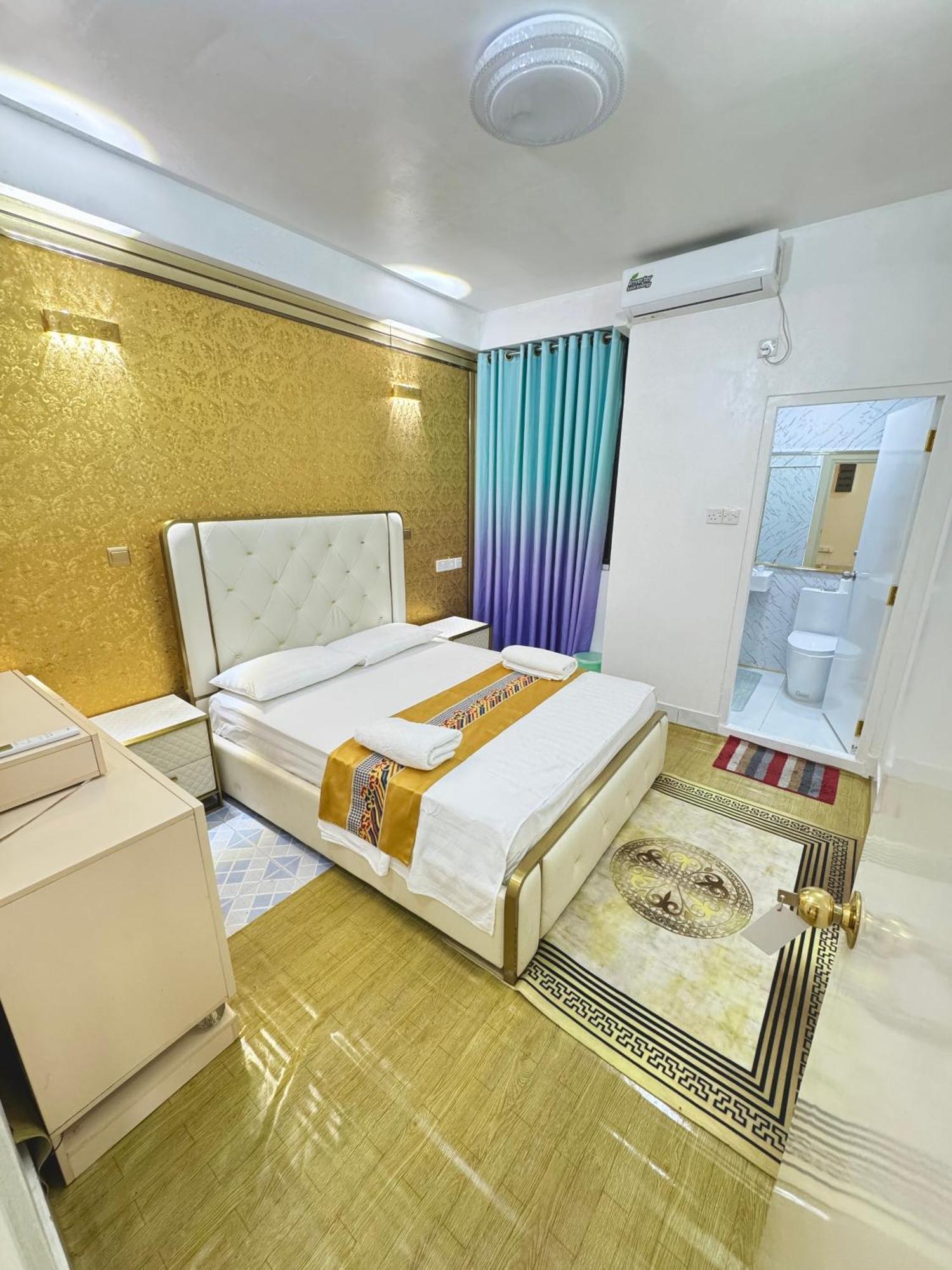 Ontrack Travel Transit Hotel Malé Dış mekan fotoğraf